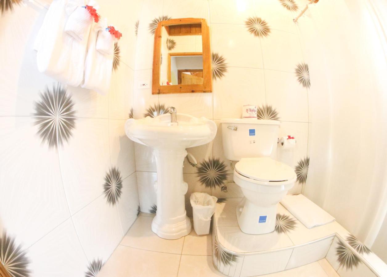 Van Villa Guesthouse Negril Buitenkant foto