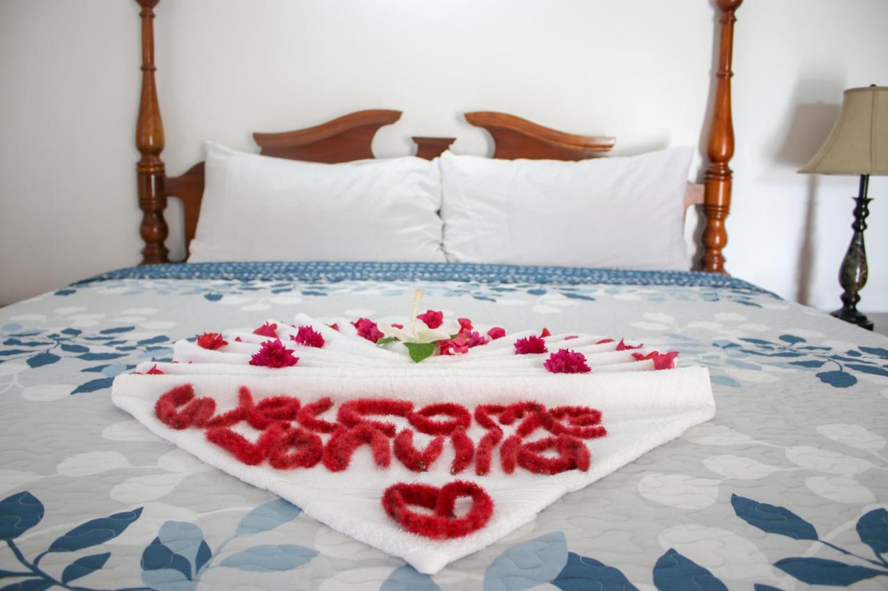 Van Villa Guesthouse Negril Buitenkant foto